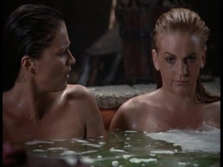 Lucy Lawless, Renee O'Connor -