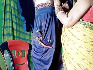 Bhabhi Ne Light Thik Karne Aaya