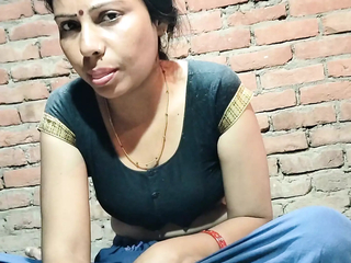 Hot Beautiful Aunty Ki Total Chudai Unki Bur Ko Chodne ka