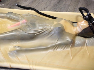 Vacuum Bed Doll Female Mask GasMask